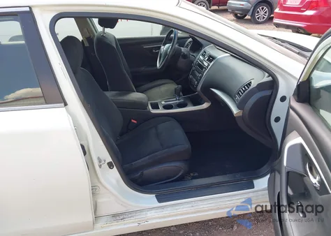 2015 Nissan Altima 2.5 S from USA, damaged, VIN 1N4AL3AP3FN305163